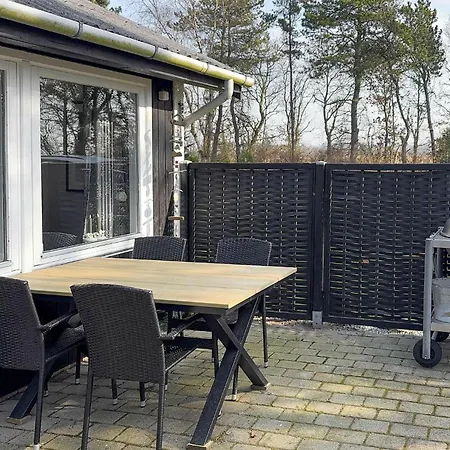 Lovely In With Wifi Holiday home