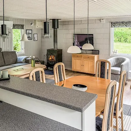 Holiday home Lovely In With Wifi *