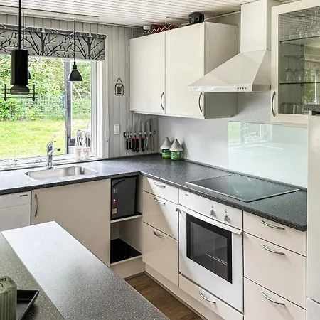 Holiday home Lovely In With Wifi Hemmet